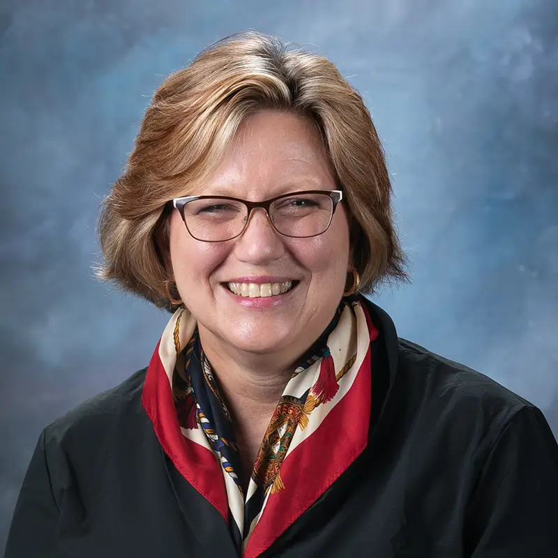 Headshot of Elizabeth Lareau