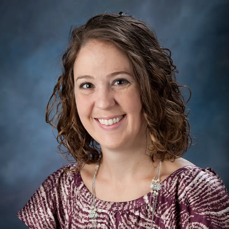 Headshot of Marianne Fenn